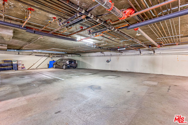 1310 Armacost Avenue, Los Angeles CA: https://media.crmls.org/mediaz/a3013dbf-8c96-4665-a87e-e0a6de88887e.jpg