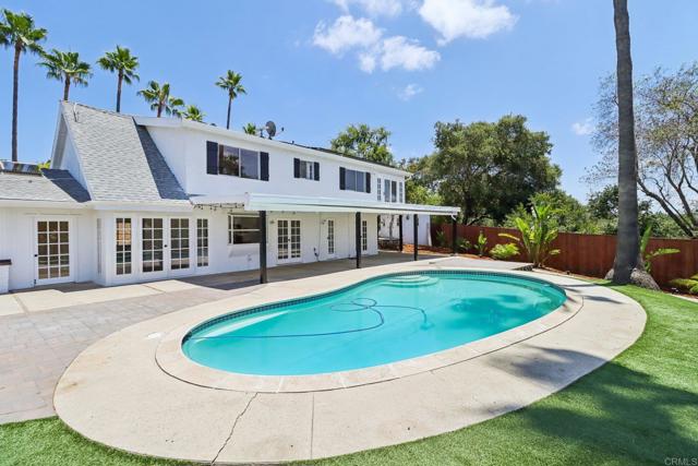 1797 99 Rabbit Hill, Fallbrook CA: https://media.crmls.org/mediaz/a301acdb-9ead-407d-ac51-2dd88ceba095.jpg
