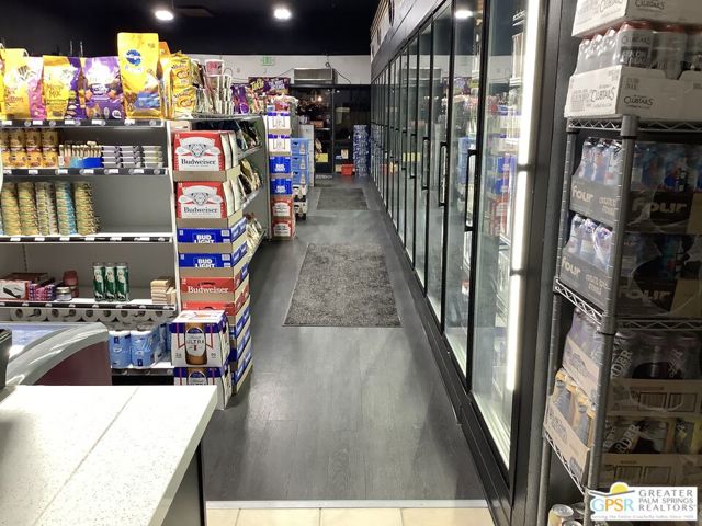 19345 Indian Canyon, Palm Springs CA: https://media.crmls.org/mediaz/a30397a7-7893-4892-aae7-82196288f0a8.jpg