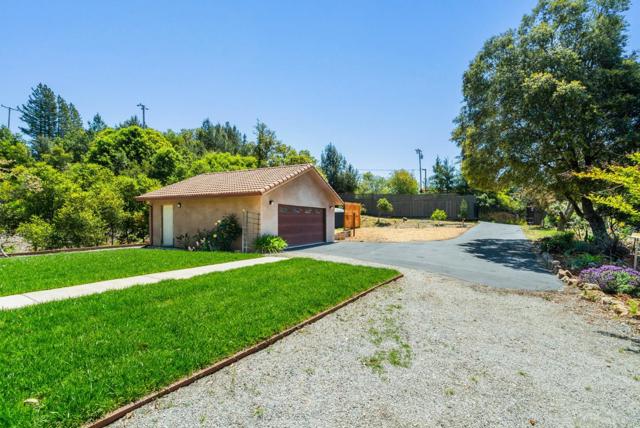 620 Ormsby Cutoff, Corralitos CA: https://media.crmls.org/mediaz/a3039941-d422-4eaf-b9f8-5aa477cdc33c.jpg