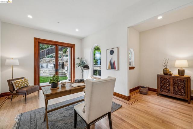 Image 10 of 60 For 33 Somerset Rd