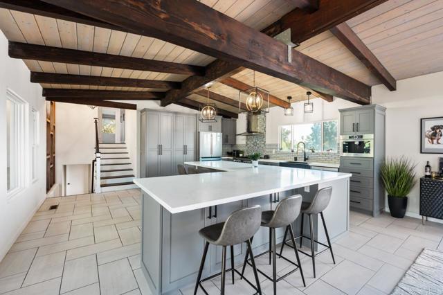 Detail Gallery Image 13 of 72 For 4814 Rushville Ln, La Mesa,  CA 91941 - 5 Beds | 2/1 Baths