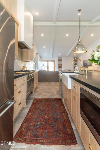 Detail Gallery Image 9 of 44 For 4363 Milpas St, Camarillo,  CA 93012 - 3 Beds | 2 Baths