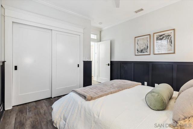 169 Donax Ave, Imperial Beach CA: https://media.crmls.org/mediaz/a30610f1-9e76-4e2c-92b7-308fcb11a8c3.jpg