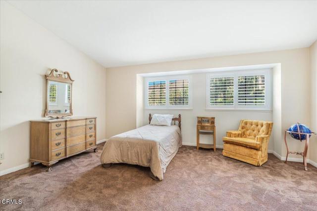 Detail Gallery Image 8 of 17 For 234 Country Club Dr #C,  Simi Valley,  CA 93065 - 2 Beds | 2/1 Baths