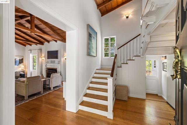 5701 La Salle Ave, Oakland CA: https://media.crmls.org/mediaz/a307b5a2-e0df-45f9-9f31-ba038162f8a1.jpg
