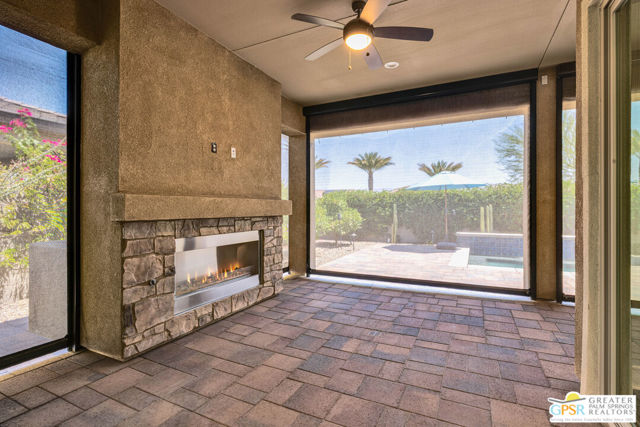 14 Cork Tree, Rancho Mirage CA: https://media.crmls.org/mediaz/a30838d6-eff0-4ef2-8bcc-094686462815.jpg