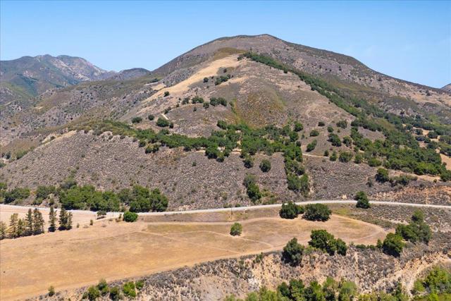 47292 Arroyo Seco Road, Greenfield CA: https://media.crmls.org/mediaz/a30863d3-0ede-4ca0-b612-fe282541b226.jpg