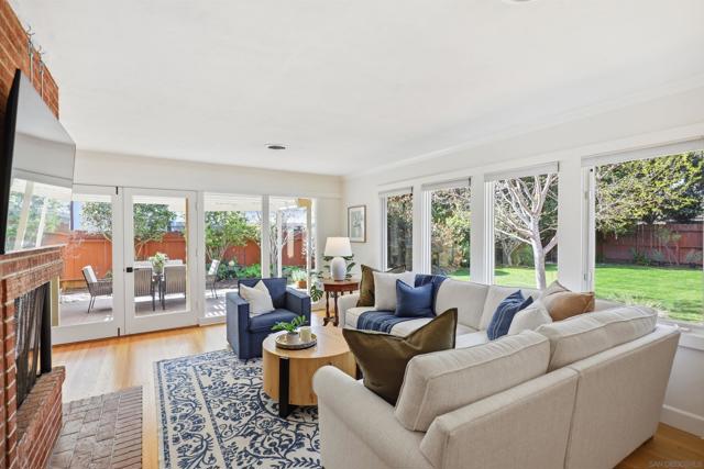 540 Country Club Lane, Coronado CA: https://media.crmls.org/mediaz/a308752f-02e2-48b6-864c-299e7375805c.jpg