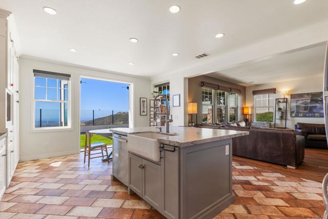 Image 15 of 74 For 1251 Holmgrove Drive