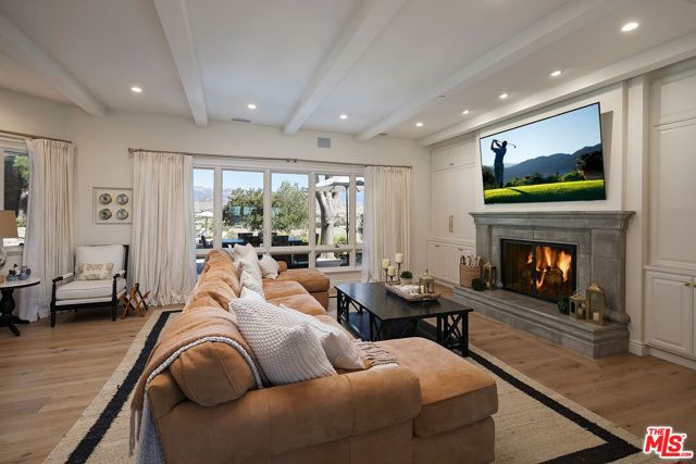1430 Count Fleet Street, Santa Ynez CA: https://media.crmls.org/mediaz/a3091f74-7e8d-490c-9943-7af7d120deea.jpg
