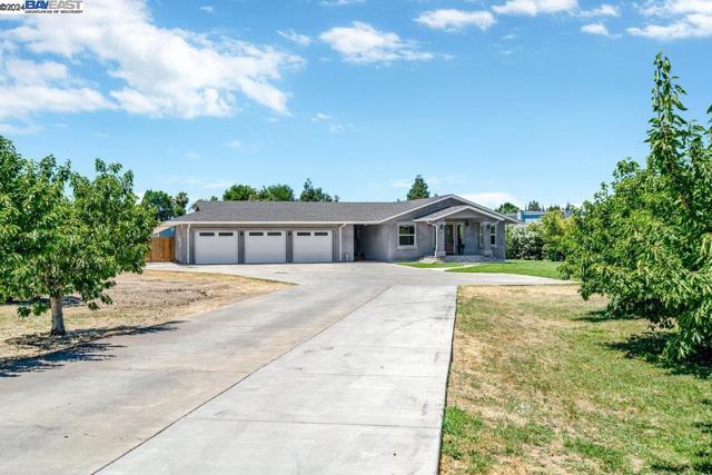 Image 43 of 44 For 8540 Bates Ct