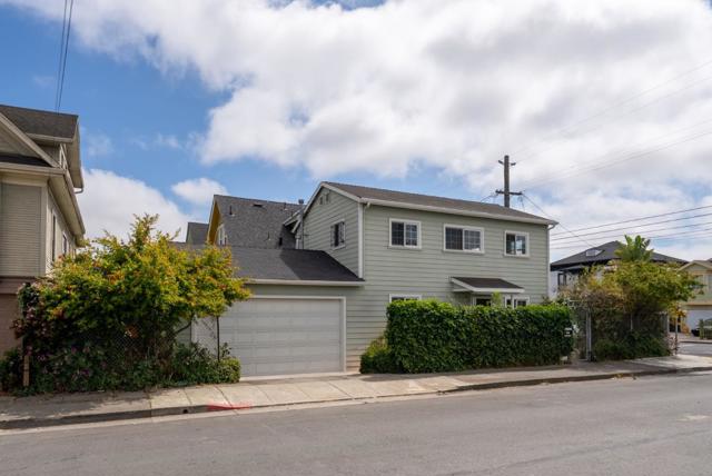 2930 Magnolia Street, Oakland CA: https://media.crmls.org/mediaz/a309bea3-1518-4747-b11f-6115685f9c7c.jpg