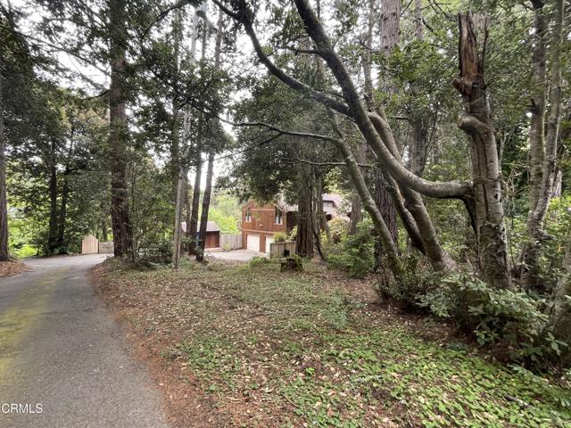 32691 Pearl Drive, Fort Bragg CA: https://media.crmls.org/mediaz/a30bd0c2-e55b-4381-8975-94eb3e3f28ab.jpg