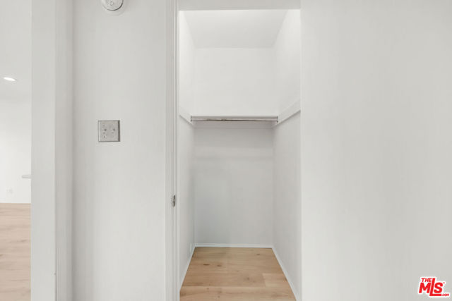 222 7th Street, Santa Monica CA: https://media.crmls.org/mediaz/a30d4863-52c3-4990-b19b-cbec0da71375.jpg