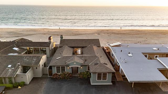 553 Beach Drive, Aptos CA: https://media.crmls.org/mediaz/a30dc161-b39d-4f43-b934-bdf1a6cf892c.jpg