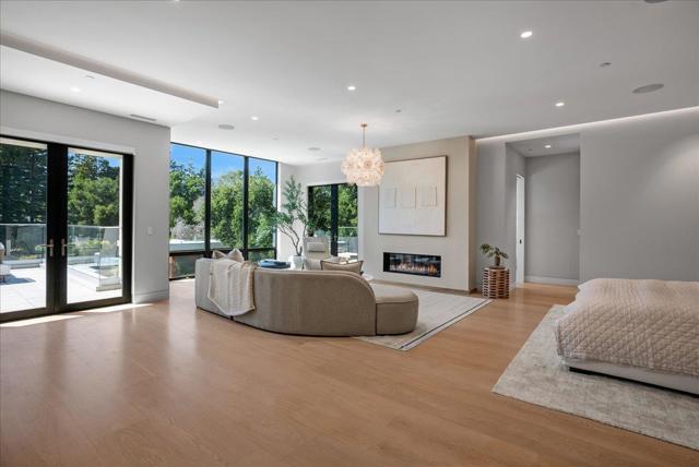 88 Tuscaloosa Avenue, Atherton CA: https://media.crmls.org/mediaz/a30ddba4-4459-4a09-829c-0df0add4ad9b.jpg