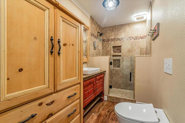 Image 20 of 42 For 4399 Glenwood Drive