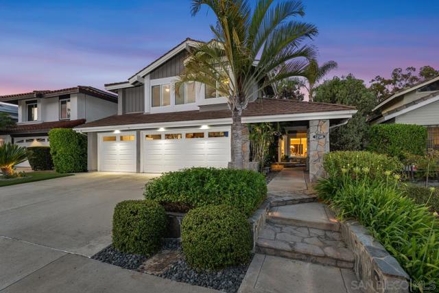 12516 Rougemont Pl, San Diego CA: https://media.crmls.org/mediaz/a30e042d-b409-446c-826c-326707ea621c.jpg