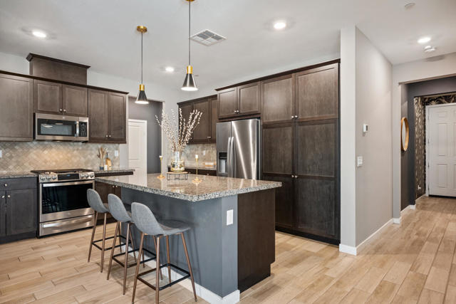 62742 N Crescent Street, Desert Hot Springs CA: https://media.crmls.org/mediaz/a30f2b83-ef5a-4b58-b8b4-32bb799cb117.jpg
