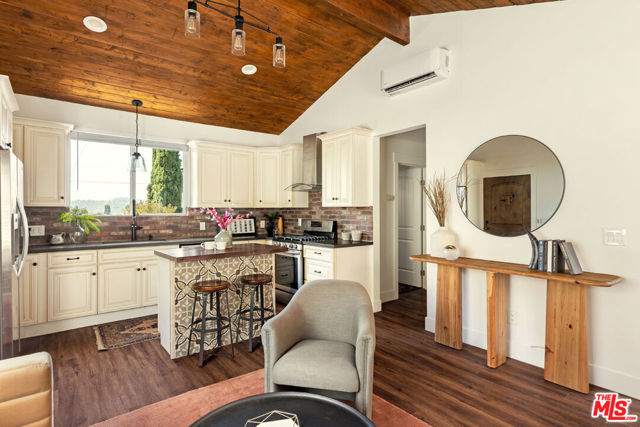 6521 Aldama Street, Los Angeles CA: https://media.crmls.org/mediaz/a3102f79-6871-4cfb-a667-a9d903184b71.jpg