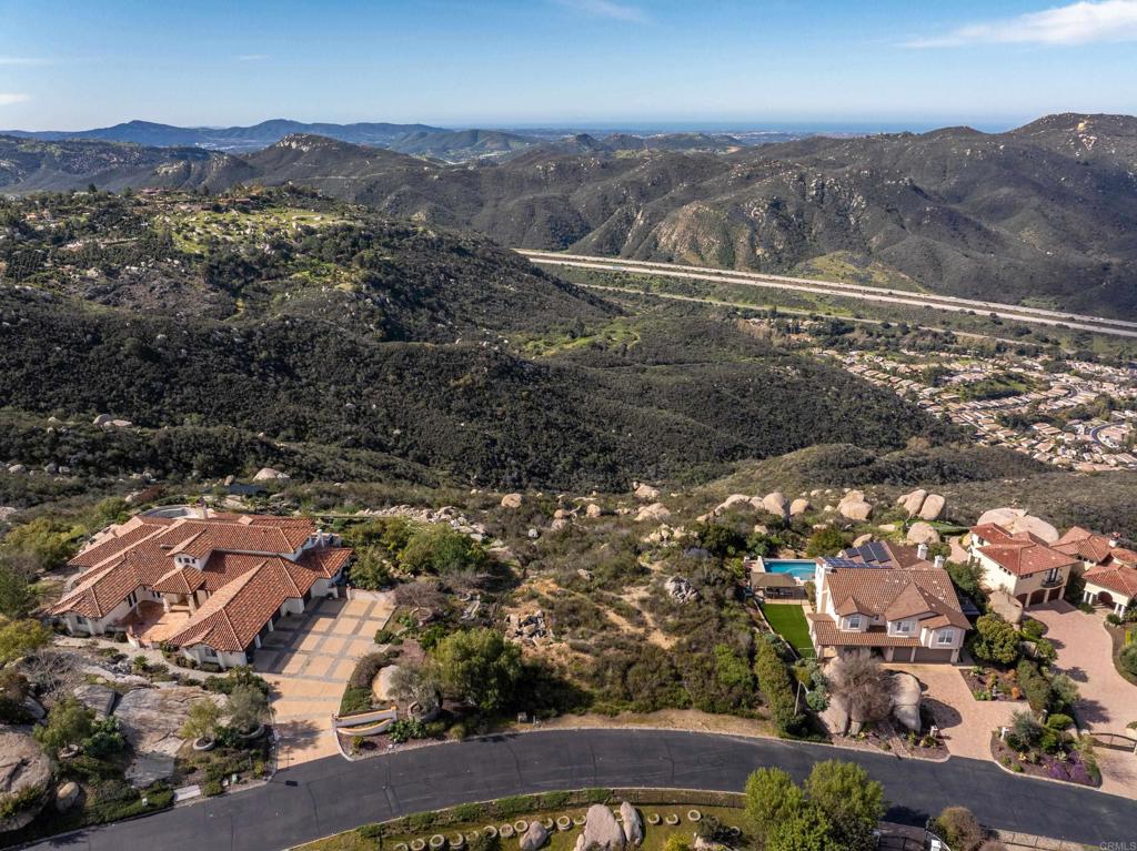 Meadow Glen Way W
