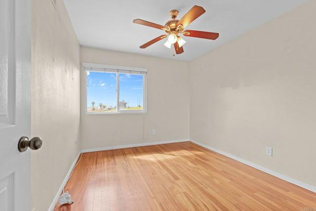 Detail Gallery Image 27 of 37 For 1531 Max Ave, Chula Vista,  CA 91911 - 4 Beds | 2/1 Baths