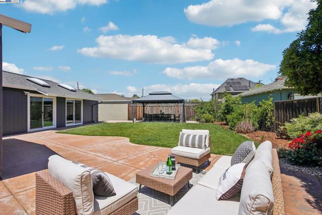 Image 30 of 55 For 14917 Berry Way