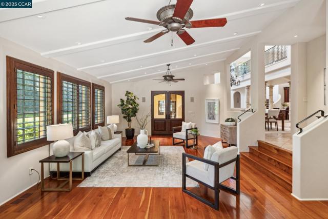 3711 Northgate Woods Court, Walnut Creek CA: https://media.crmls.org/mediaz/a31379f7-c0d7-4f01-84a3-2c5bc38e6266.jpg