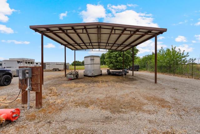 804 Comstock Road, Hollister CA: https://media.crmls.org/mediaz/a31396da-188d-45bf-8c05-755a5b2a2b6c.jpg