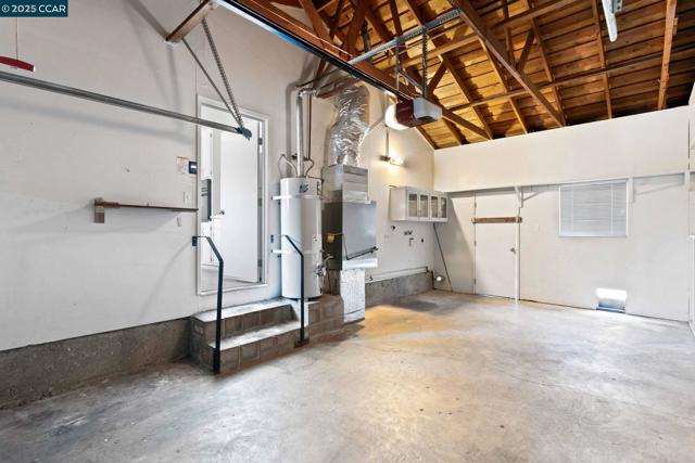 4045 Hoen Ave, Santa Rosa CA: https://media.crmls.org/mediaz/a3143e15-60b5-4912-b8f3-521b5b619ac7.jpg