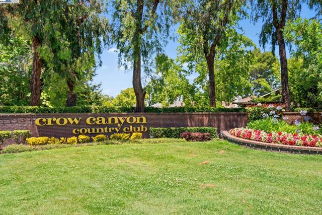711 Glen Eagle Ct, Danville CA: https://media.crmls.org/mediaz/a3144387-fd44-4409-9eb2-ff2eebdc2574.jpg