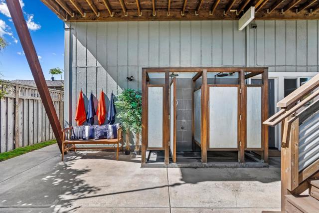 22956 E Cliff Drive, Santa Cruz CA: https://media.crmls.org/mediaz/a315a98b-6dc0-4bf5-8cbb-4d09a13dc9bf.jpg