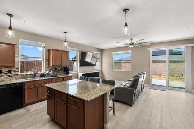 4656 Mccormack Road, Rio Vista CA: https://media.crmls.org/mediaz/a31607bb-2409-4f6d-868b-ac51c68411e4.jpg