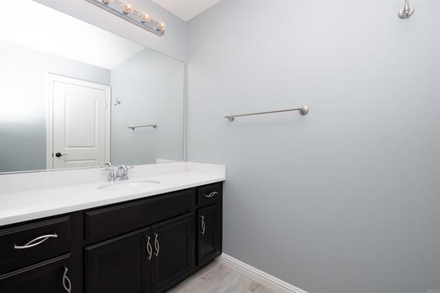 Detail Gallery Image 35 of 55 For 5506 Lipizzaner Cir, Oceanside,  CA 92057 - 4 Beds | 3/1 Baths