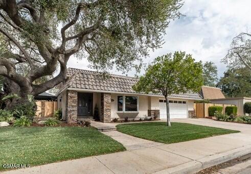 1584 Covington Avenue, Westlake Village CA: https://media.crmls.org/mediaz/a316abce-349c-4141-8bbd-bc26975c5283.jpg