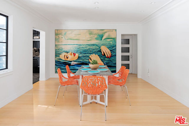 1323 Club View Drive, Los Angeles CA: https://media.crmls.org/mediaz/a31772a0-583d-48b4-b7af-83b37c2405c8.jpg