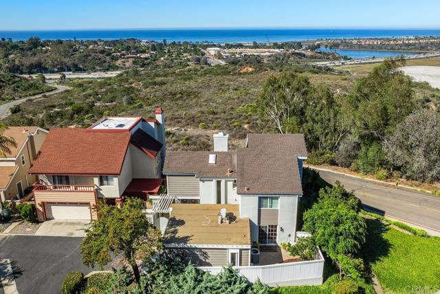 Detail Gallery Image 8 of 54 For 1762 Burgundy Rd, Encinitas,  CA 92024 - 3 Beds | 2/1 Baths