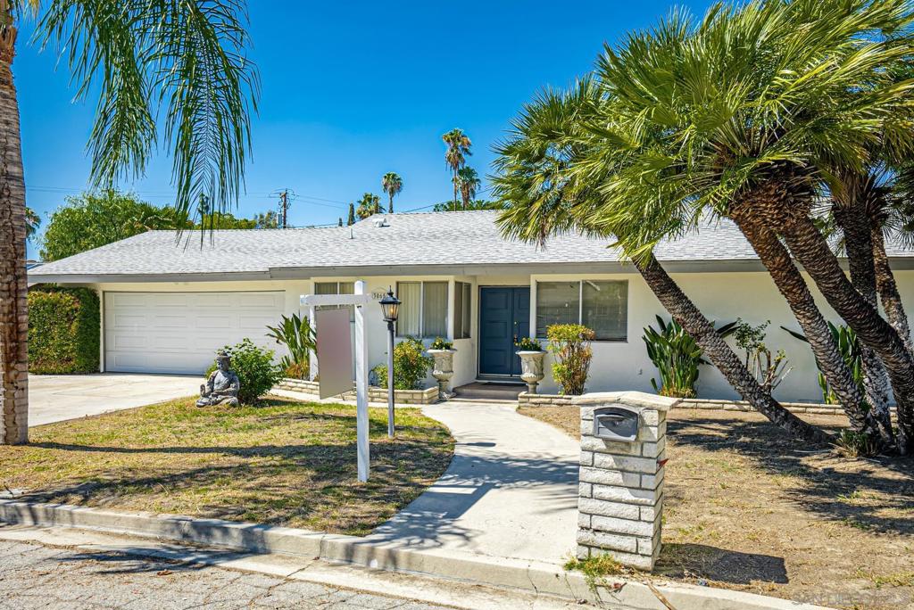 3065 Mockingbird Ln, Hemet, CA 92544