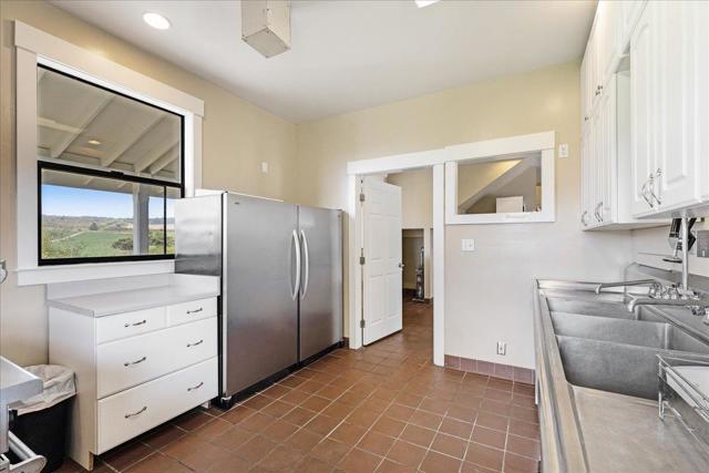 1258 San Andreas Road, Watsonville CA: https://media.crmls.org/mediaz/a31918e0-6a9b-400a-8ab0-d3f734fea042.jpg