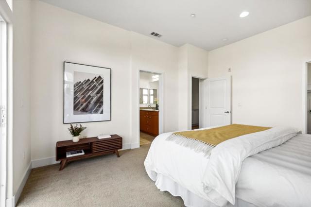 3812 Quail Drive, Palo Alto CA: https://media.crmls.org/mediaz/a3194e54-788e-4a94-9303-e4caef31de0f.jpg
