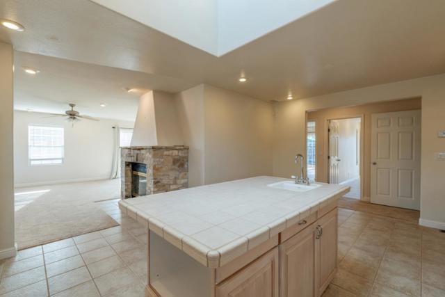 140 John Street, Monterey CA: https://media.crmls.org/mediaz/a319e388-fde0-4910-bf64-792961c0a562.jpg