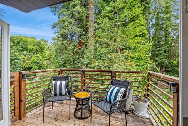 321 Valencia Road, Aptos CA: https://media.crmls.org/mediaz/a31adfd5-9eb0-4a68-8468-73f3e8bd8447.jpg