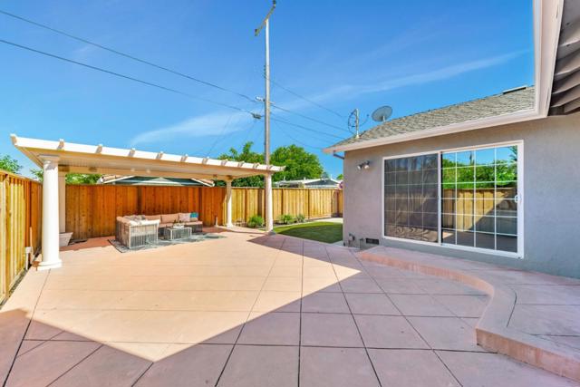 1225 Crowley Avenue, Santa Clara CA: https://media.crmls.org/mediaz/a31b9394-85d4-4f16-bc6f-e90f6ba1f92c.jpg
