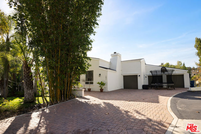 Image 4 of 57 For 2671 Astral Drive