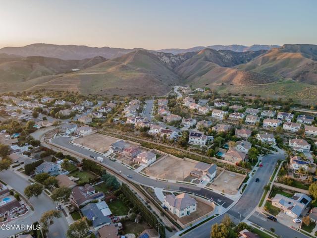 4683 Summit Avenue, Simi Valley CA: https://media.crmls.org/mediaz/a31bf83c-ee22-4dfa-8790-b0d5ce6d82fc.jpg