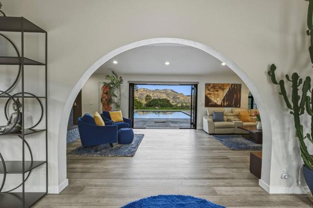 Detail Gallery Image 14 of 47 For 15647 Calistoga Dr, Ramona,  CA 92065 - 3 Beds | 3 Baths