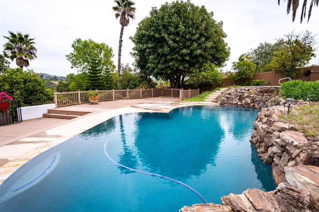 Detail Gallery Image 39 of 53 For 436 Montana Luna Ct, Escondido,  CA 92025 - 4 Beds | 2/1 Baths