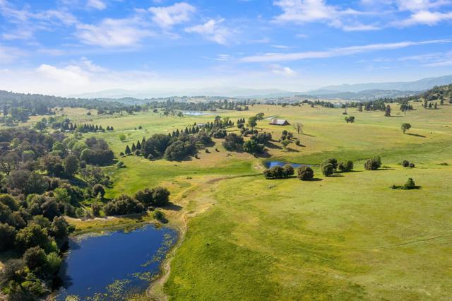 3510 Deer Lake Park Road, Julian CA: https://media.crmls.org/mediaz/a31c8ced-5fc1-469c-bc1f-d5154e72f5a8.jpg