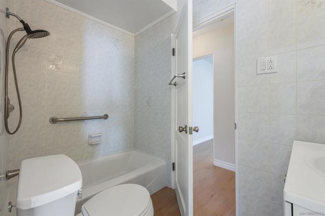 2967 Dove St, San Diego CA: https://media.crmls.org/mediaz/a31cae7c-d1fa-497c-b069-10a4ae93ae6d.jpg